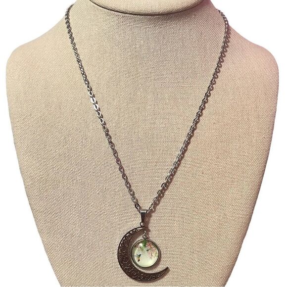 🤯5/$20🤯 NWT Crescent Moon Hummingbird Charm Silver Necklace - Picture 2 of 3